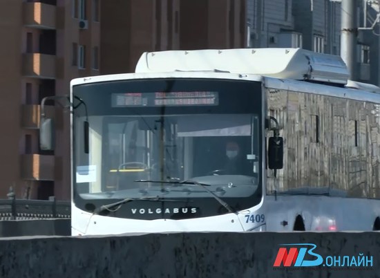В Волгограде на Пасху запустят 13 автобусных маршрутов до кладбищ